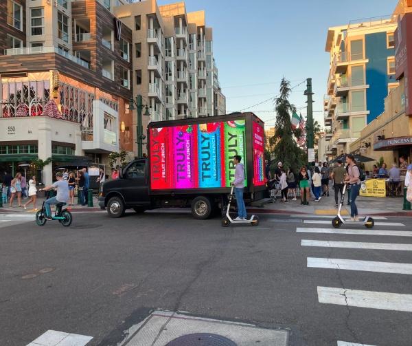 Mobile LED Billboard Truck with Digital Display Panels for Outdoor Advertising